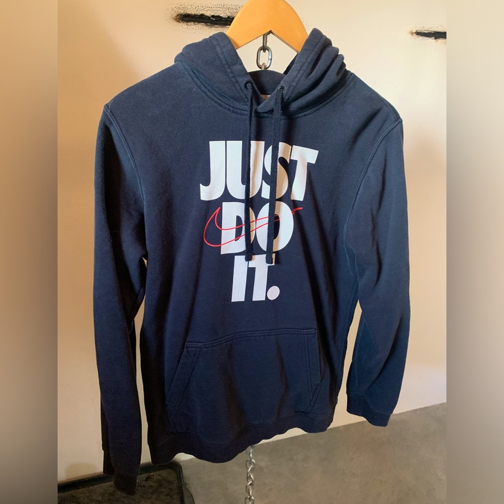 Nike hoodie adult small
